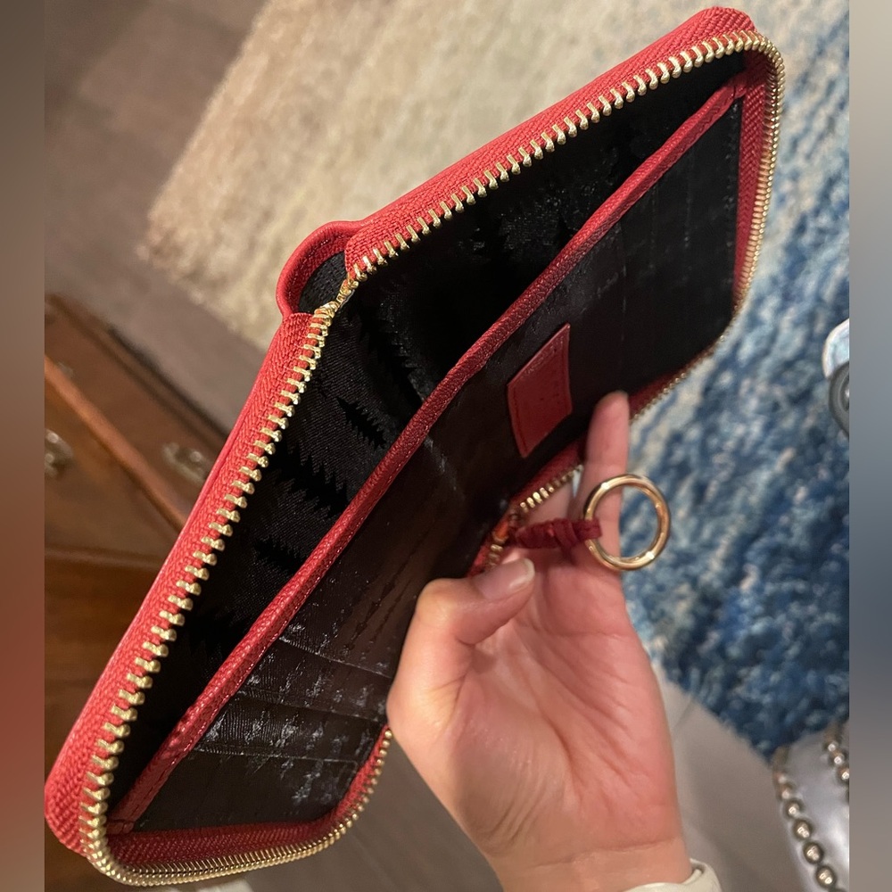 Womens Wallet - Picture 4 of 4